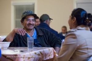 Mancera talks with a farmer at a recent La Sala night.